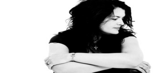 Emma holloway, elegant wedding pianist from oxford