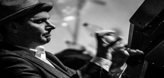 Nick Steed is a piano vocalist and professional musician from the midlands.